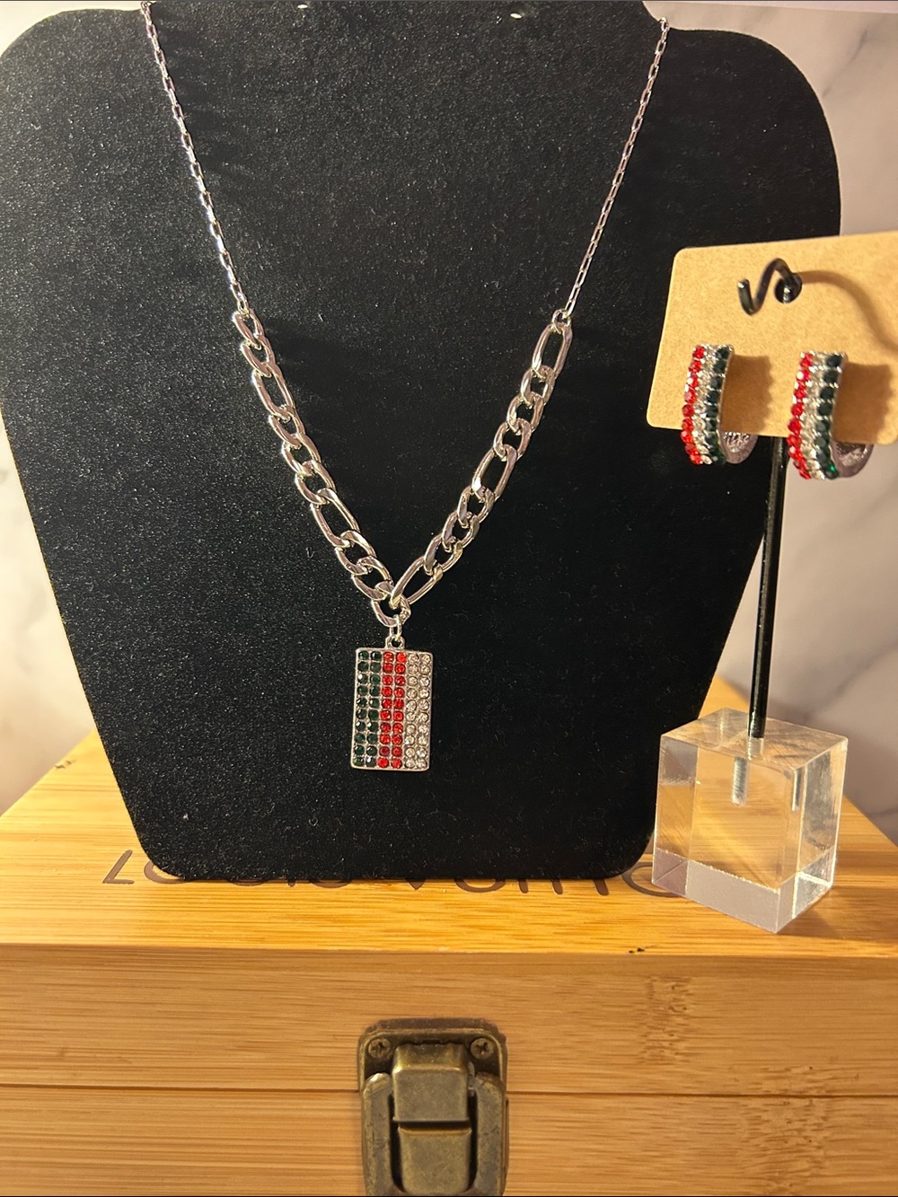 Silver Chain Necklace and Hoop Earrings with Red, Green, White Crystal Stripes